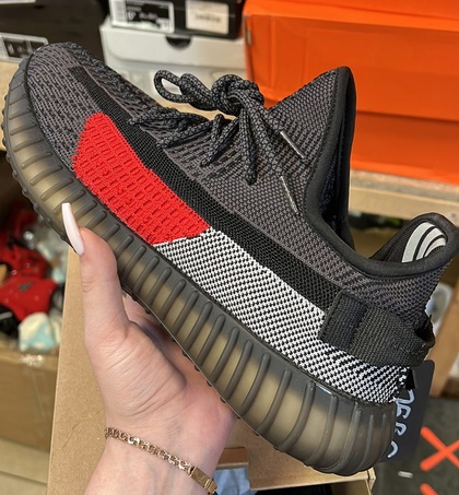 YEEZY BOOST 350 V2 "RED SPOT"