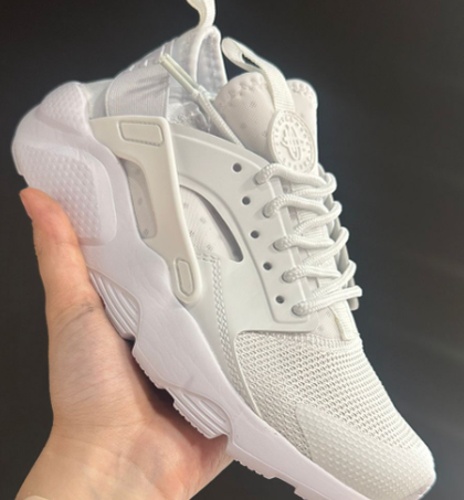 AIR HUARACHE ULTRA "WHITE BEIGE"