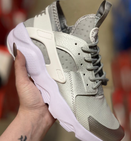 AIR HUARACHE ULTRA "BEIGE/GREY"